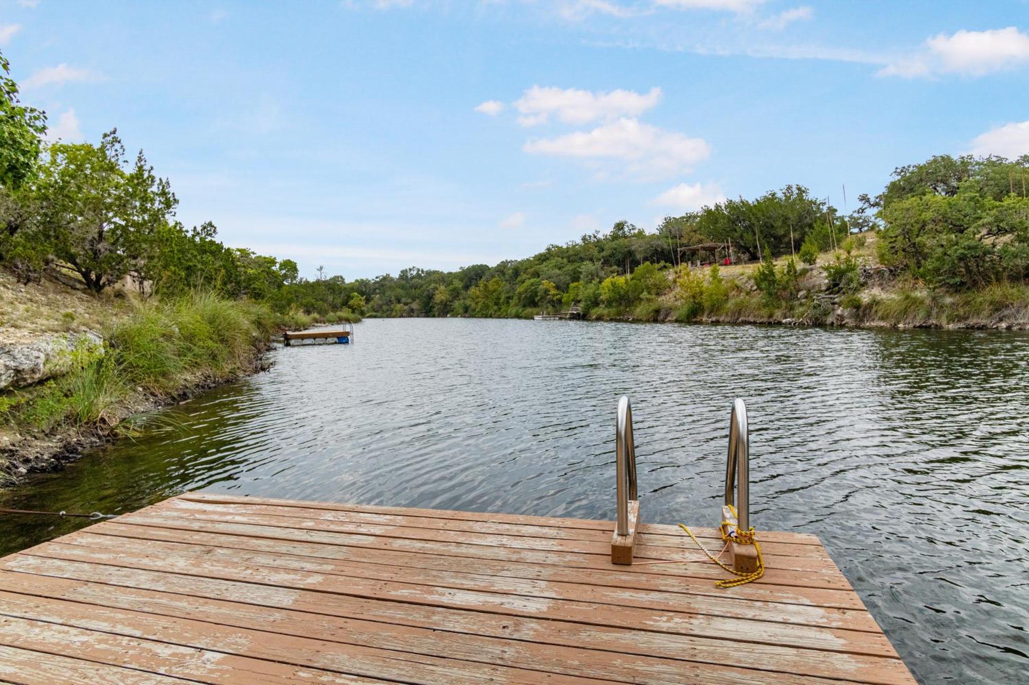 Готель Hondo Creek Hideaway Tarpley Екстер'єр фото