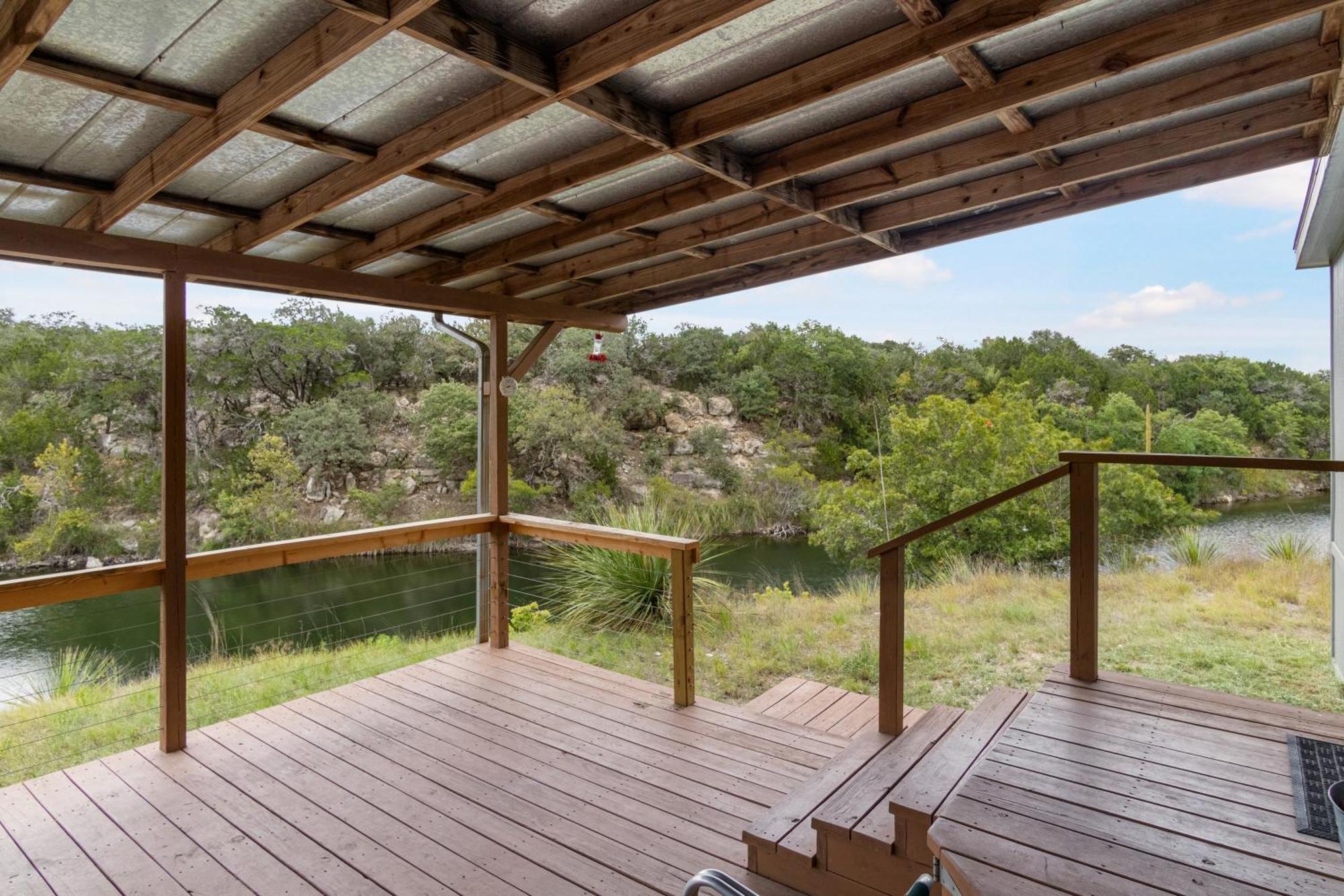 Готель Hondo Creek Hideaway Tarpley Екстер'єр фото